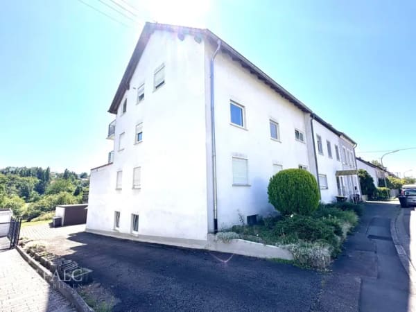 Immobilie in Kleinblittersdorf - Sonnige Eigentumswohnung mit Balkon und Garage! - Bild 1