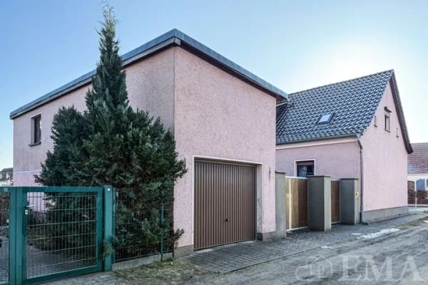 Immobilie in Dallgow-Döberitz - Gemütliches Einfamilienhaus mit Nebengebäude auf kleinem Hofgrundstück - Bild 3