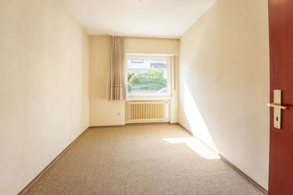 Immobilie in Mörlenbach - Großzügiges Zweifamilienhaus in ruhiger Wohnlage von Mörlenbach - Bild 4