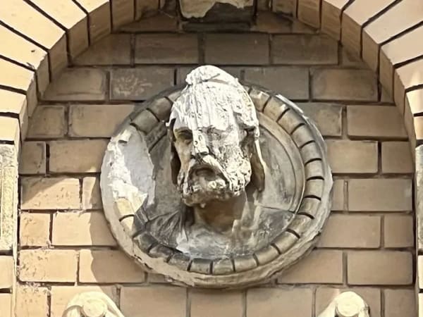 Immobilie in Schwäbisch Gmünd - Kulturdenkmal von 1900 an der Fußgängerzone | 3 von 4 Einheiten bezugsfrei | Provisionsfrei - Bild 3