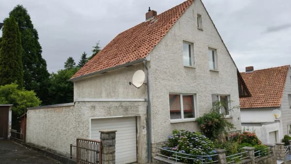 Immobilie in Delligsen - Familienleben mit Gartenglück, Kachelofen und vielseitigen Rückzugsorten in Delligsen - Bild 3