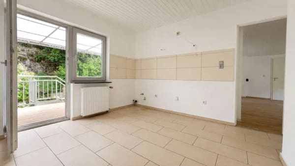 Immobilie in Imsbach - Familienfreundliches Ein - Zweifamilienhaus mit Garten und Balkon - Bild 1