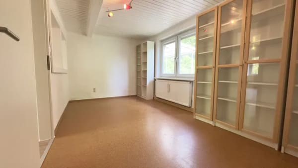 Immobilie in Imsbach - Familienfreundliches Ein - Zweifamilienhaus mit Garten und Balkon - Bild 3