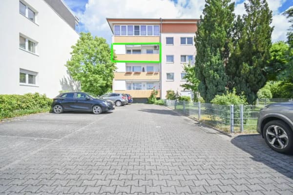 Immobilie in Münster (Hessen) - DIETZ: Gepflegte 3-Zimmerwohnung im 2.OG mit Balkon und PKW-Stellplatz in Münster! - Bild 1