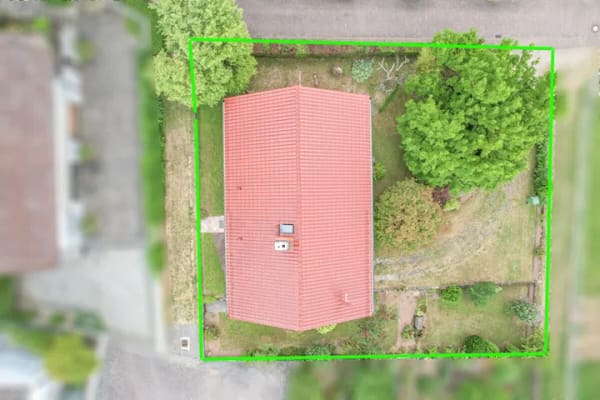 Immobilie in Groß-Umstadt - DIETZ: Gepflegter Bungalow mit Garten, Garage und Keller in herrlicher Lage von Wiebelsbach! - Bild 1