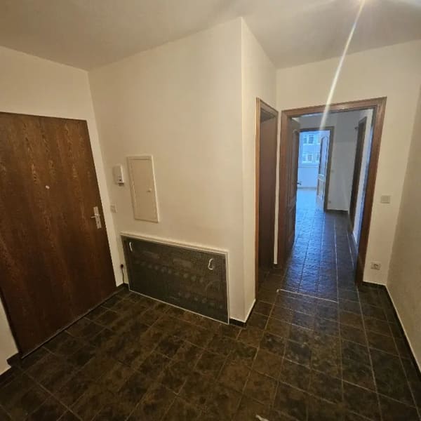 Immobilie in Johannesberg - Frühlingsgefühle in Johannesberg - Eigenheim mit Wintergarten, Einliegerwohnung und Gewerbeeinheit - Bild 2