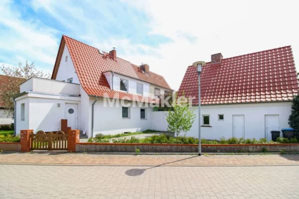 Immobilie in Ueckermünde - Frisch saniert und fertig zum Einzug - Doppelhaushälfte mit Nebengelass in Ueckermünde - Bild 0