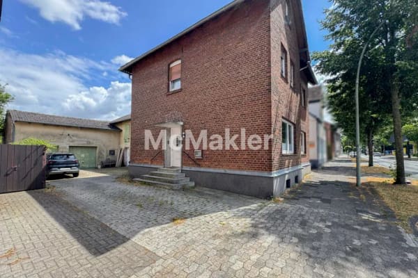 Immobilie in Wadersloh - Sanierungsprojekt mit Substanz: Zweifamilienhaus mit Ausbaureserve und großem Potenzial in Wadersloh - Bild 0