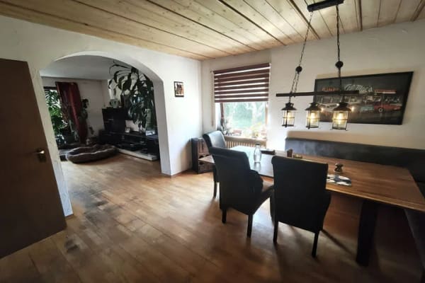 Immobilie in Engelsberg - Großzügiges Einfamilienhaus mit Kaminofen, Doppelgarage und vielseitigem Raumangebot - Bild 1