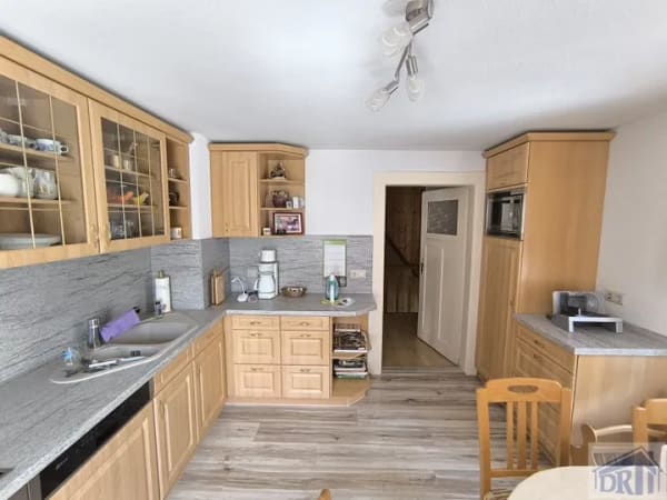 Immobilie in Zittau - Charmantes Einfamilienhaus in Hanglage mit Weitblick – viel Potenzial zur individuellen Gestaltung - Bild 4