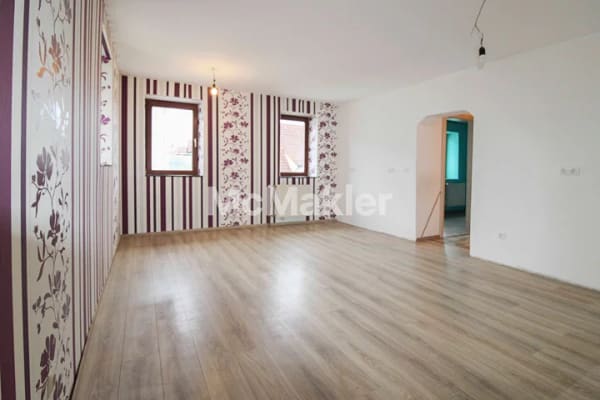 Immobilie in Vöhringen - 2-Zimmer-Wohnung im 1. Stock mit Stellplatz im Herzen von Vöhringen - Bild 1