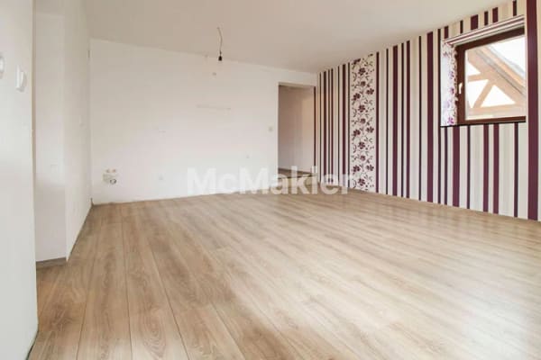 Immobilie in Vöhringen - 2-Zimmer-Wohnung im 1. Stock mit Stellplatz im Herzen von Vöhringen - Bild 2