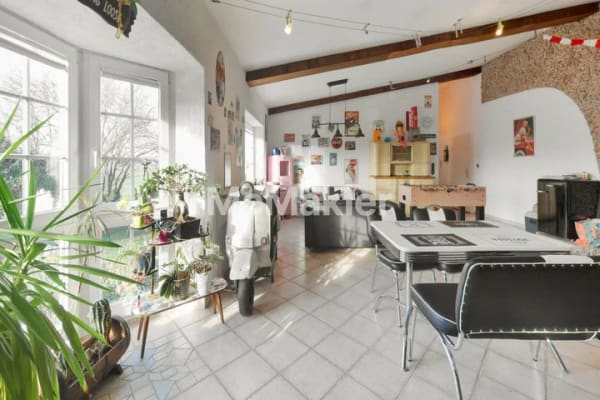 Immobilie in Bedburg - Wohngefühl wie im eigenen Haus – Eigentumswohnung mit Kamin, Garten und 2 Balkonen in Bedburg-Rath - Bild 3