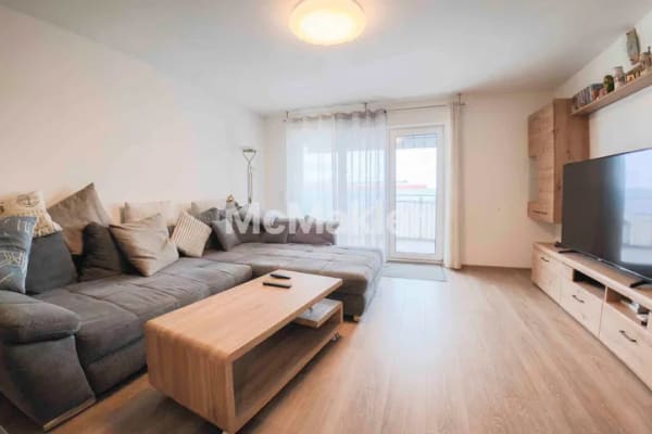 Immobilie in Freystadt - Neuwertige barrierefreie 3-Zimmer-Wohnung mit Balkon und 2 Stellplätzen in Freystadt - Bild 0