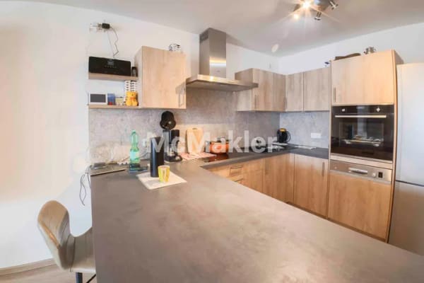 Immobilie in Freystadt - Neuwertige barrierefreie 3-Zimmer-Wohnung mit Balkon und 2 Stellplätzen in Freystadt - Bild 3