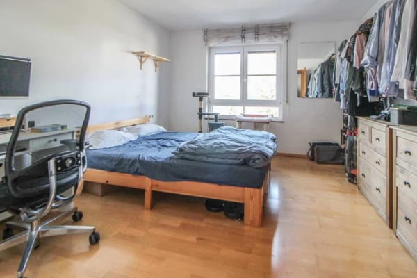 Immobilie in Neuhausen auf den Fildern - Gepflegte 2-Zimmer-Wohnung mit Balkon und Garage in Neuhausen auf den Fildern - Bild 2