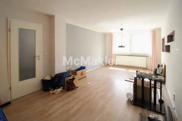 Immobilie in Bernitt - Altstadtjuwel mit Innenhof: RMH inklusive Dachterrasse, Sauna und viel Wohnfläche - Bild 3