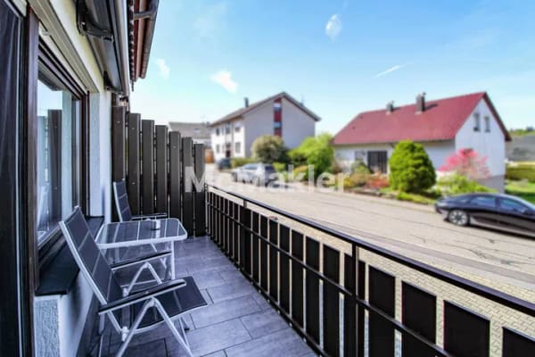 Immobilie in Tiefenbronn - Sonnenenergie trifft Wohnqualität – Stilvolles Reihenhaus mit Ausbaupotenzial und Charme - Bild 3