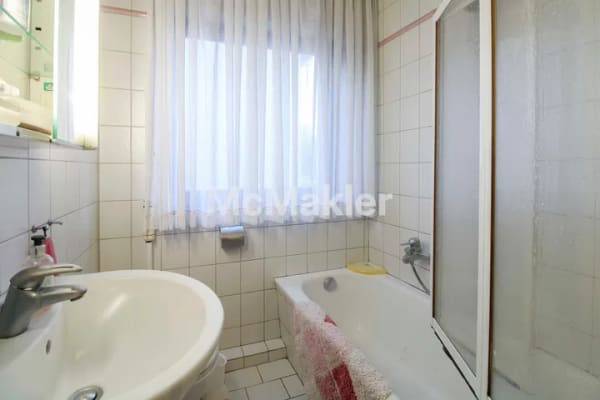 Immobilie in Haibach - Charmantes Mehrfamilienhaus mit vielseitigen Nutzungsmöglichkeiten in ruhiger, zentraler Lage - Bild 4