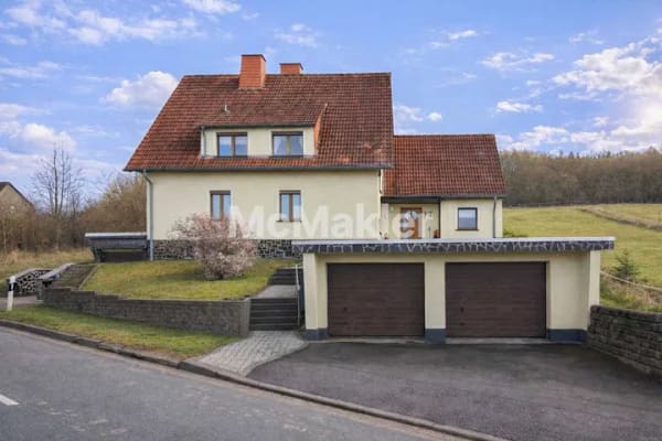 Immobilie in Unterbreizbach - Großes Einfamilienhaus mit Gartenparadies, Gäste- und Nutzflächen sowie mehreren Garagen - Bild 0