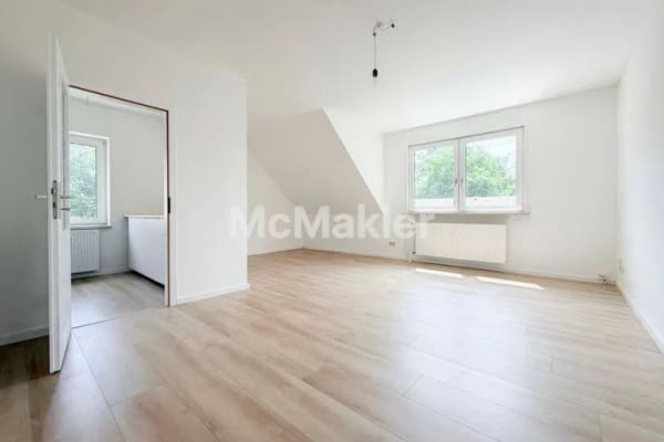 Immobilie in Chemnitz - *Modernisiert und bezugsfrei* Wohnung mit EBK und SP - Bild 2