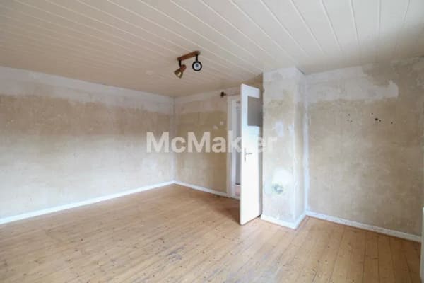 Immobilie in Weinbach - Renovierungsbedürftiges Wohnhaus mit Potenzial für Handwerker in Weinbach - Bild 4