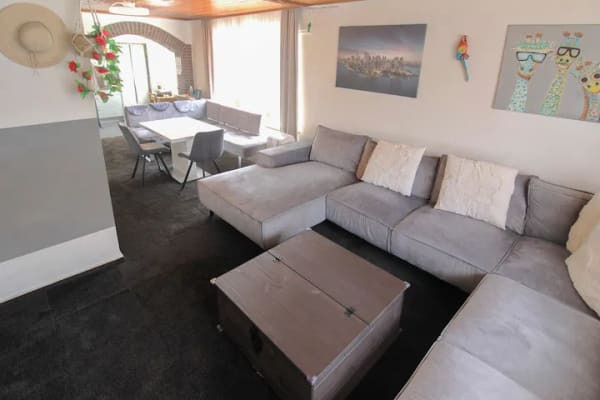 Immobilie in Linnich - Einfamilienhaus mit Garage und separatem großen Gartenbereich in Linnich-Körrenzig - Bild 1