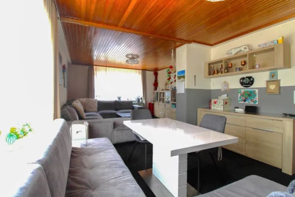 Immobilie in Linnich - Einfamilienhaus mit Garage und separatem großen Gartenbereich in Linnich-Körrenzig - Bild 2
