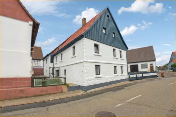 Immobilie in Gundelsheim - Gepflegtes und renoviertes Zweifamilienhaus - Bild 2