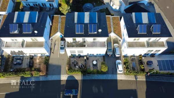 Immobilie in Neckarwestheim - Doppelhaushälfte mit herrlicher Terrasse und A+ - FALC Immobilien - Bild 2