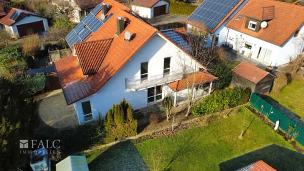 Immobilie in Jagsthausen - Halbes Haus, volles Glück, sofort einziehen! - FALC Immobilien - Bild 4