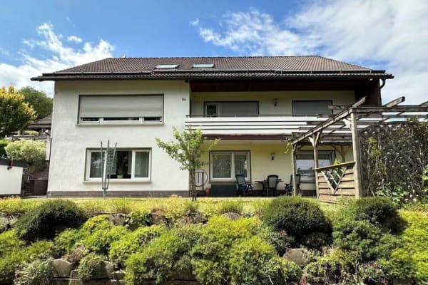 Immobilie in Bad Laasphe - Mehrfamilienhaus mit vielen Verwendungsmöglichkeiten - Bild 1
