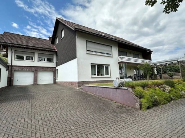 Immobilie in Bad Laasphe - Mehrfamilienhaus mit vielen Verwendungsmöglichkeiten - Bild 2