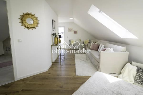 Immobilie in Niederwerrn - *1-Zimmer Wohnung**Provisionsfrei**Balkon**Klimaanlage**Neuwertig**Dachgeschoss**Niederwerrn* - Bild 0