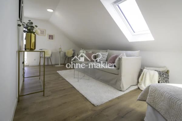 Immobilie in Niederwerrn - *1-Zimmer Wohnung**Provisionsfrei**Balkon**Klimaanlage**Neuwertig**Dachgeschoss**Niederwerrn* - Bild 3