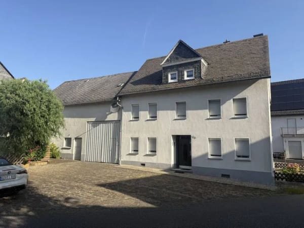 Immobilie in Emmelshausen - Einfamilienhaus mit Scheune in Liesenfeld zu verkaufen. - Bild 0
