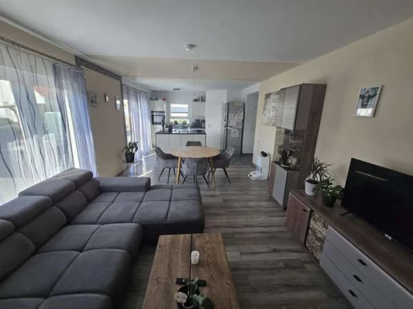 Immobilie in Ruppertshofen - Provisionsfreies Einfamilienhaus mit Photovoltaik, Doppelgarage und gepflegtem Garten - Bild 4