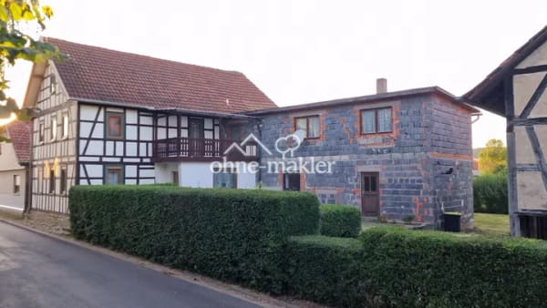 Immobilie in Heldburg - Haus mit großem Garten und Obstbaumbestand, ländlich, ruhige Ortsrandlage - Bild 2