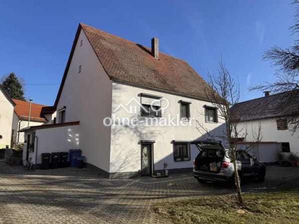 Immobilie in Altdorf bei Nürnberg - Einfamilienhaus/Bauernhaus mit Werkstatt, großem Grundstück, Scheune und Stall - Bild 0