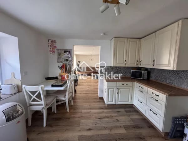 Immobilie in Altdorf bei Nürnberg - Einfamilienhaus/Bauernhaus mit Werkstatt, großem Grundstück, Scheune und Stall - Bild 2