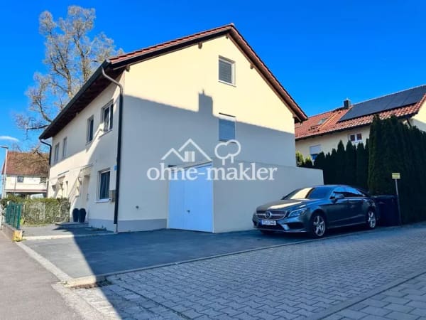 Immobilie in Attenkirchen - Raumwunder in Bestlage -Stillvolle DHH mit 7 Zimmern und TOP Energieeffizienz A+ - Bild 0