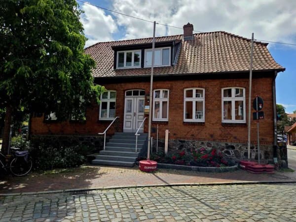 Immobilie in Mölln - Wohnen mit Historie: Charmantes Stadthaus mit privater Oase im Herzen von Mölln - Bild 1
