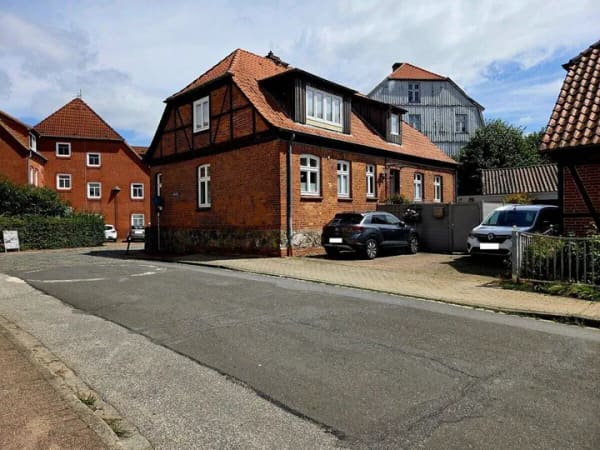 Immobilie in Mölln - Wohnen mit Historie: Charmantes Stadthaus mit privater Oase im Herzen von Mölln - Bild 2
