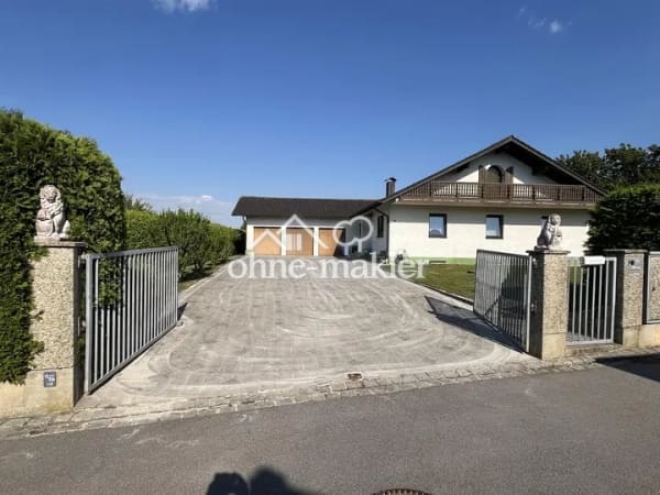 Immobilie in Eichendorf - Großzügiger Bungalow auf 1.850 m² Grundstück mit Dreifachgarage – provisionsfrei in Markt Eichendorf - Bild 2