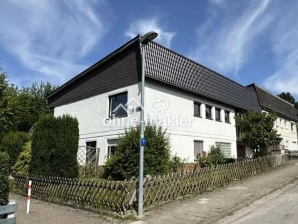 Immobilie in Hameln - Reihenendhaus mit zusätzlicher Einliegerwohnung in familienfreundlicher Lage - Bild 0