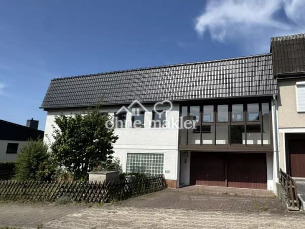 Immobilie in Hameln - Reihenendhaus mit zusätzlicher Einliegerwohnung in familienfreundlicher Lage - Bild 1