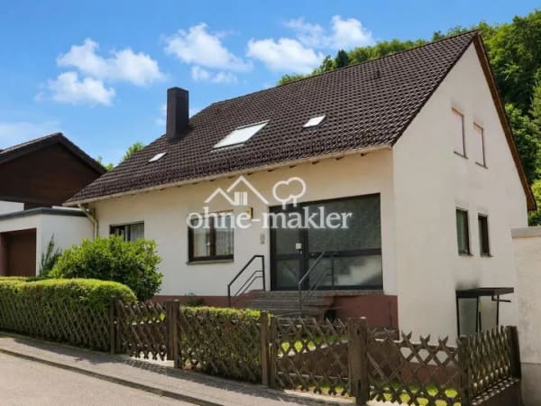 Immobilie in Pirmasens - Zweifamilienhaus bezugsfrei – Verkehrswert 201.000 €, 7/10-Wert ca. 141.000 € (Termin 28.10.) - Bild 1