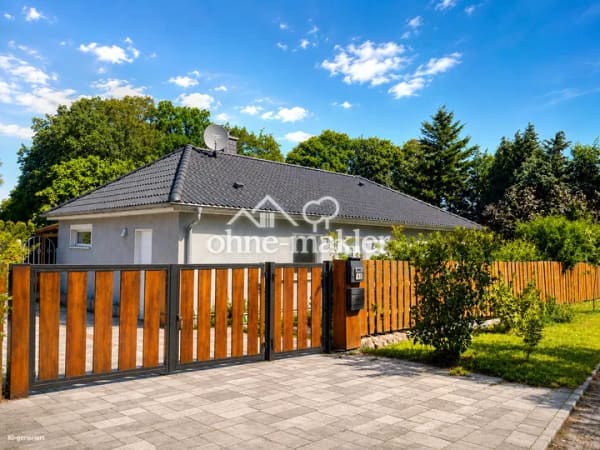 Immobilie in Britz - Neuwertiges Einfamilienhaus in traumhafter Naturlage - Bild 0