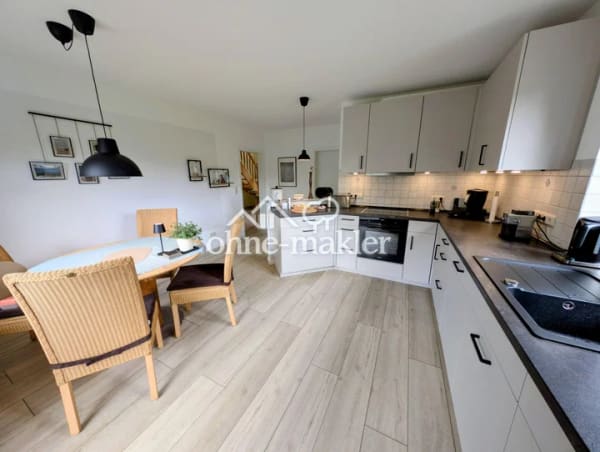 Immobilie in Jade - Provisionsfrei: Großzügiges Einfamilienhaus mit Südterrasse und Garten in Jaderberg - Bild 2