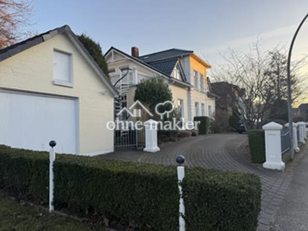 Immobilie in Glückstadt - Einzigartiges Wohnensemble am See: Jugendstilvilla, 3‑Zimmer‑Einliegerwohnung und Wintergarten-Oase - Bild 1